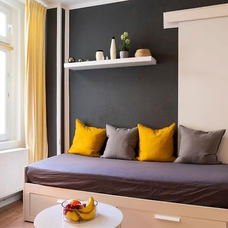 2 Bedroom In Great Location In Kreuzberg Berlin Luaran gambar