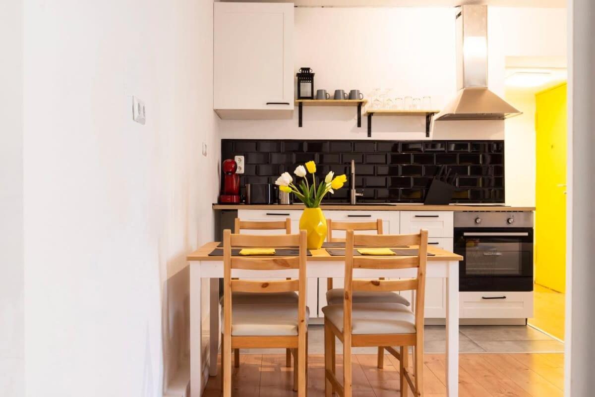 2 Bedroom In Great Location In Kreuzberg Berlin Luaran gambar