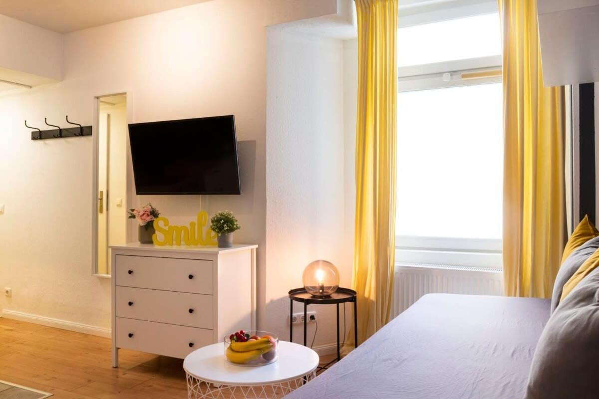 2 Bedroom In Great Location In Kreuzberg Berlin Luaran gambar