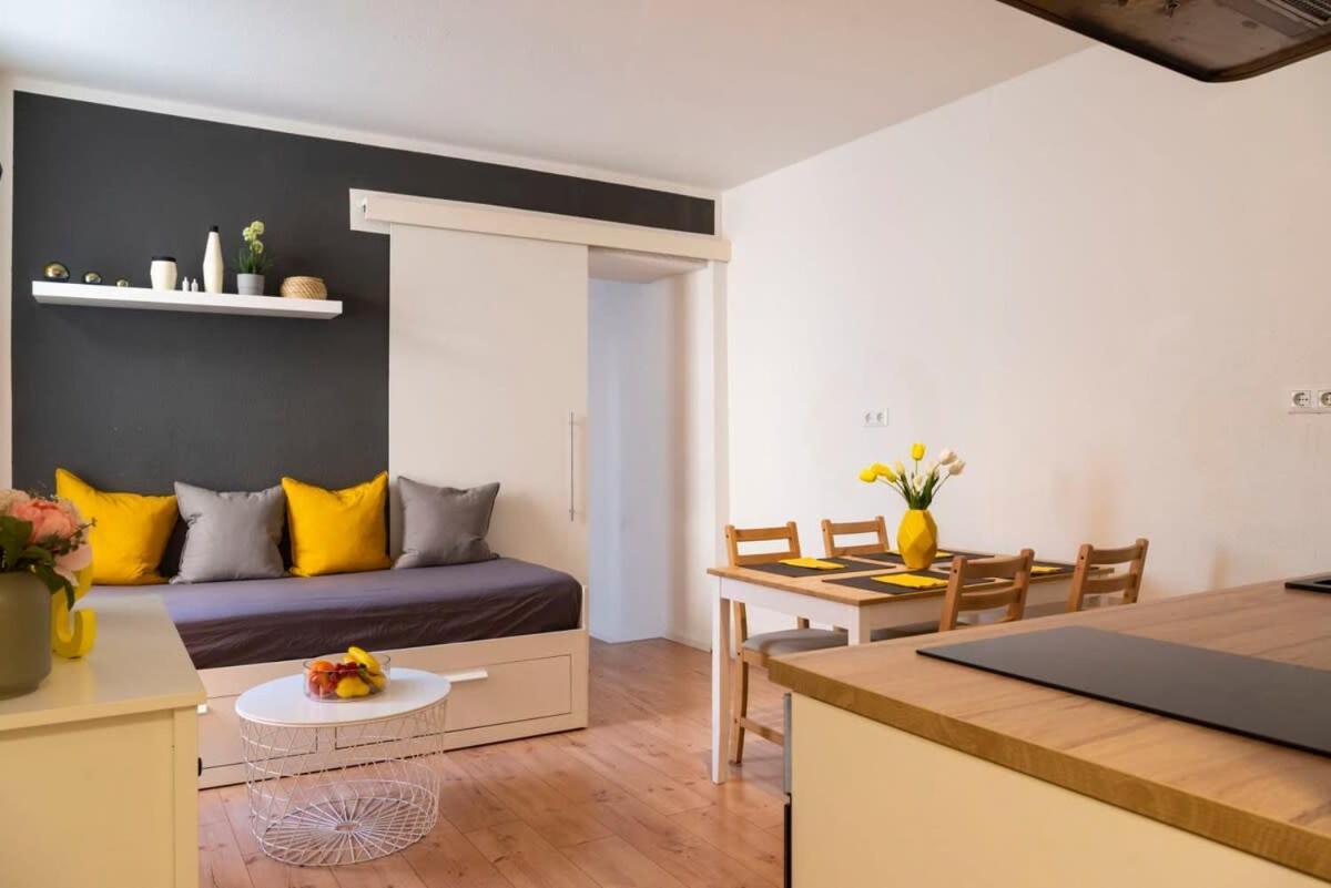 2 Bedroom In Great Location In Kreuzberg Berlin Luaran gambar