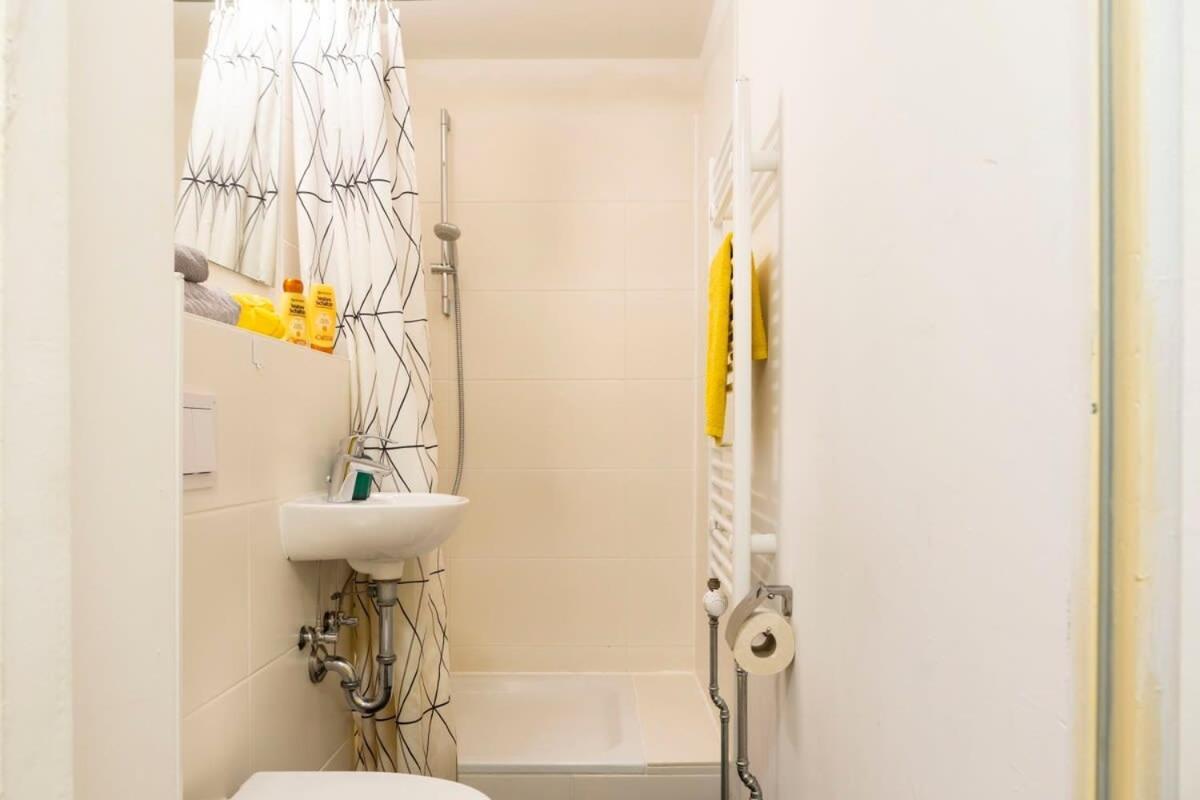 2 Bedroom In Great Location In Kreuzberg Berlin Luaran gambar