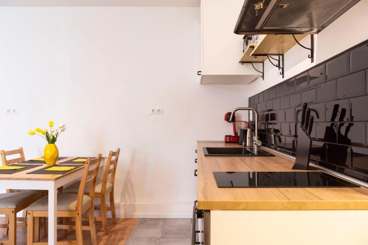 2 Bedroom In Great Location In Kreuzberg Berlin Luaran gambar