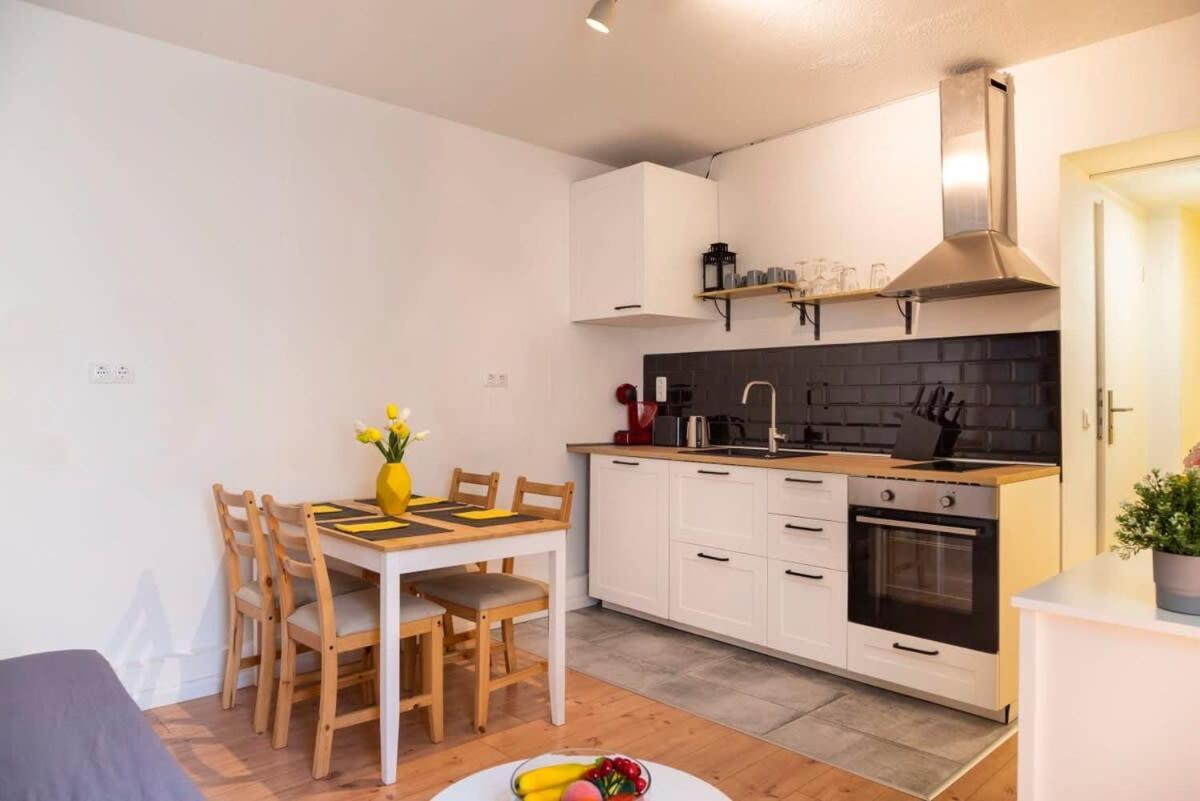 2 Bedroom In Great Location In Kreuzberg Berlin Luaran gambar